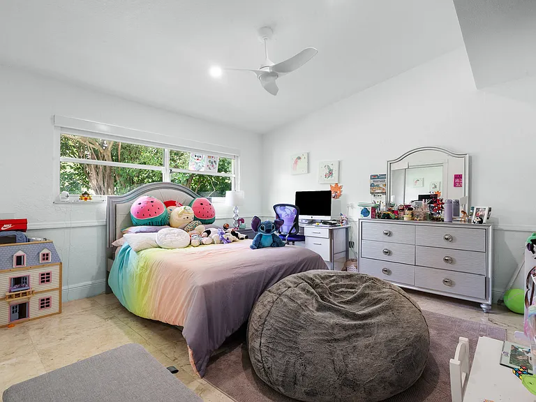 12300 Old Cutler Rd — Photo 44