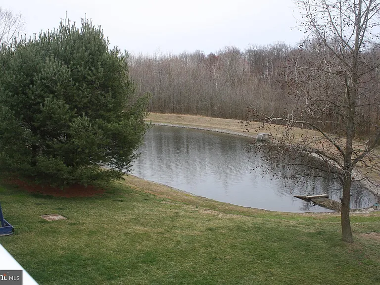 189 Westbrook Dr — Photo 40
