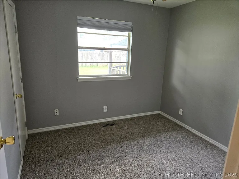 228 E J St — Photo 14