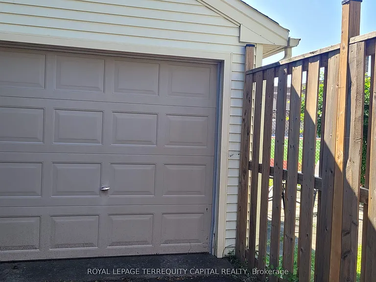 27 Woodland Ave — Photo 22