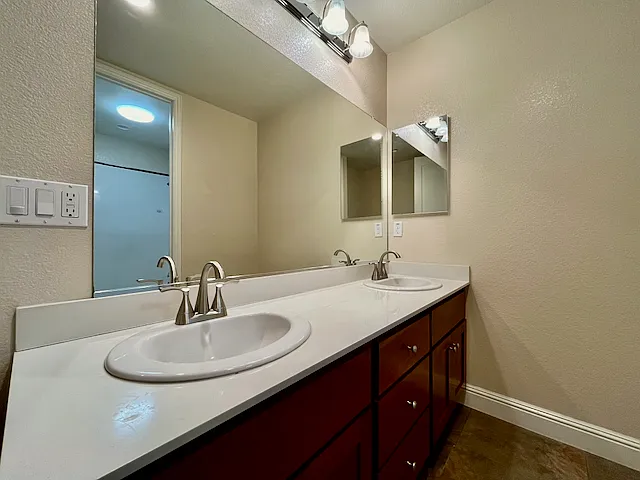 381 Havasu Ct — Photo 22