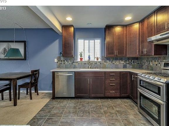 5th image of 2585 W 10th St