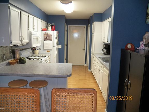 5th image of 8203 Atlanta Ct NE