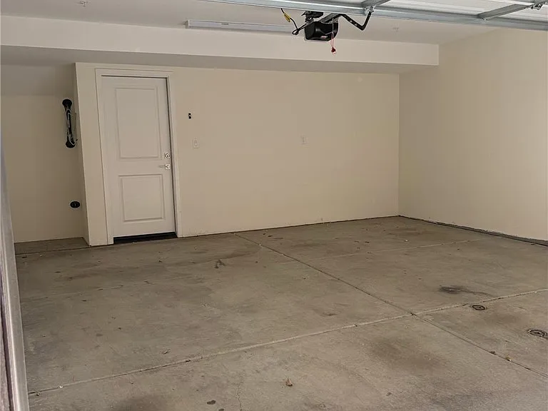 22316 Spanish Oak Ct — Photo 29