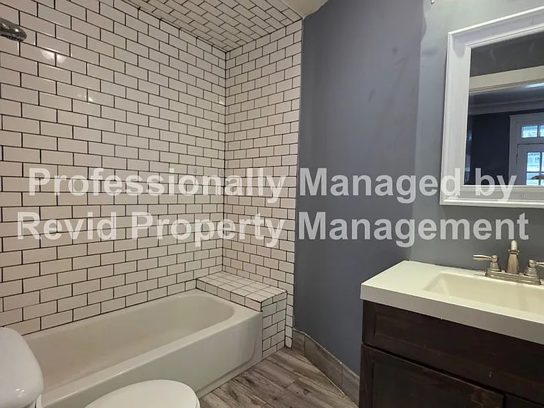 220 S. Cleveland St — Photo 74