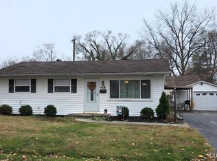 18 Jennine Dr, Belleville, IL 62226