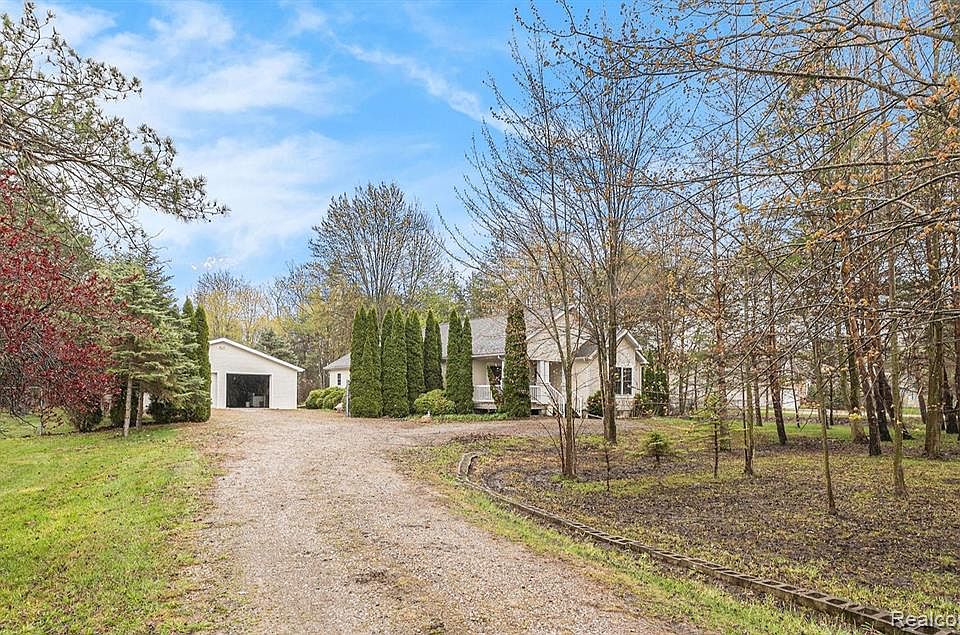 13044 N Jennings Rd, Clio, MI 48420 Zillow