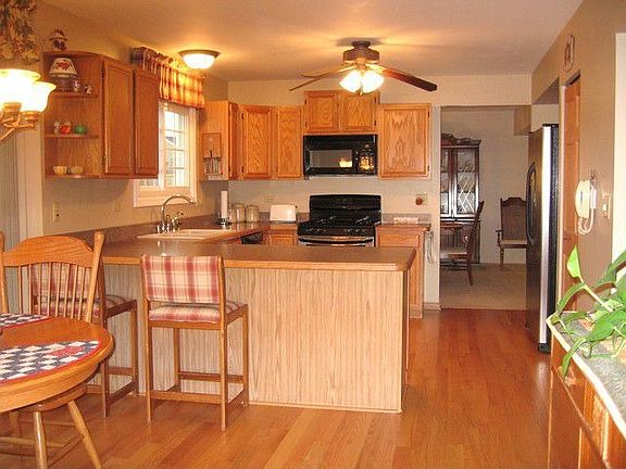 4th image of 822 Brandt Dr