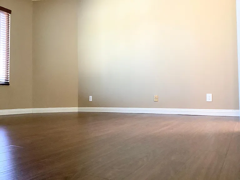 428 S Monterey St — Photo 16