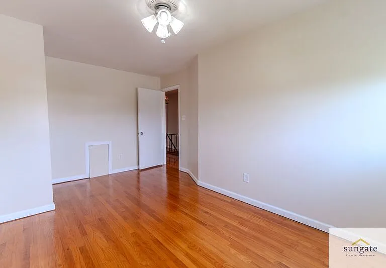 945 Stormont Cir — Photo 15