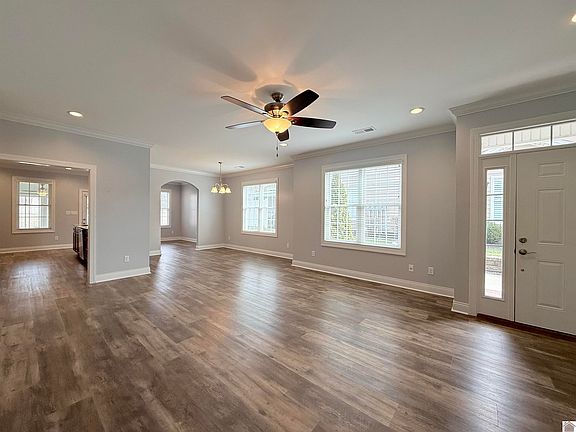 5th image of 407 Villa Ridge Dr