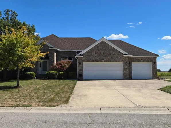 504 Hawthorne Dr, Pandora, OH 45877