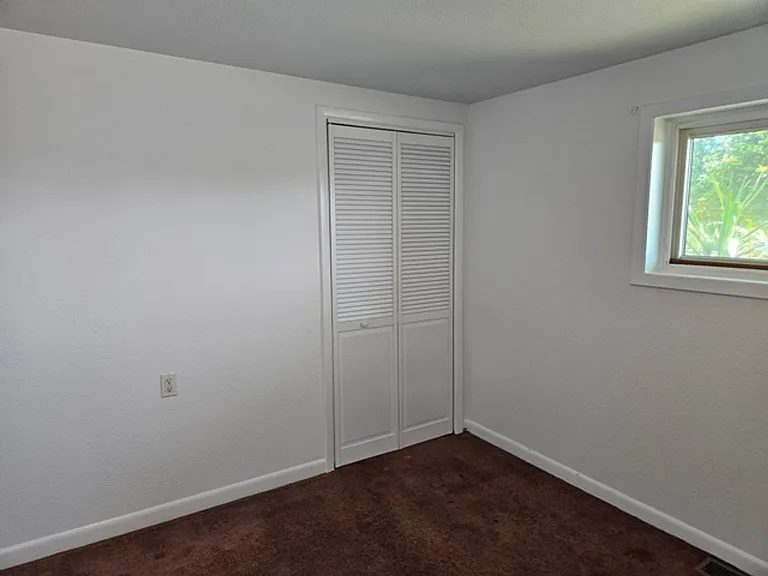 460 Talmadge Rd — Photo 15