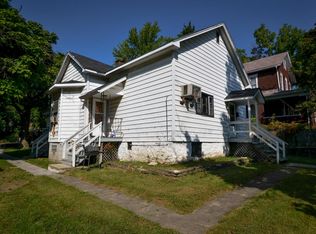 121 Comstock St, Joliet, IL 60436