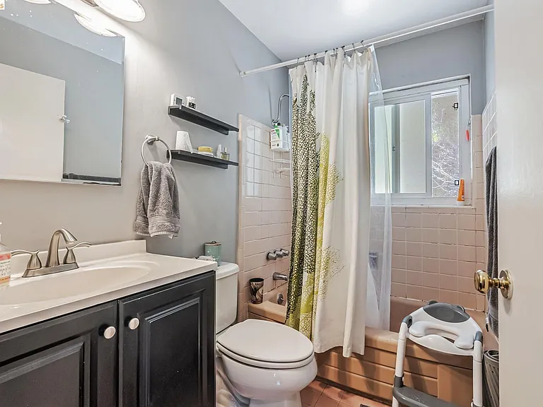 2050 Donald Dr — Photo 13