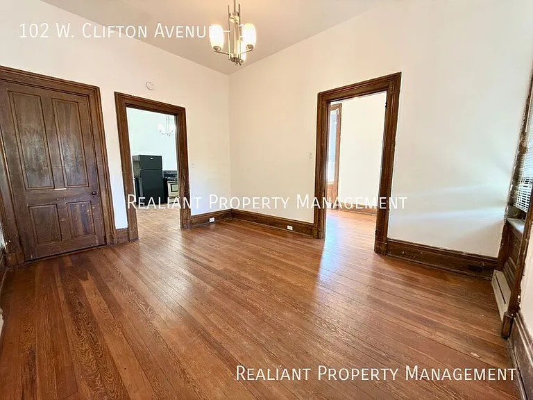 102 W Clifton Ave #1 — Photo 2