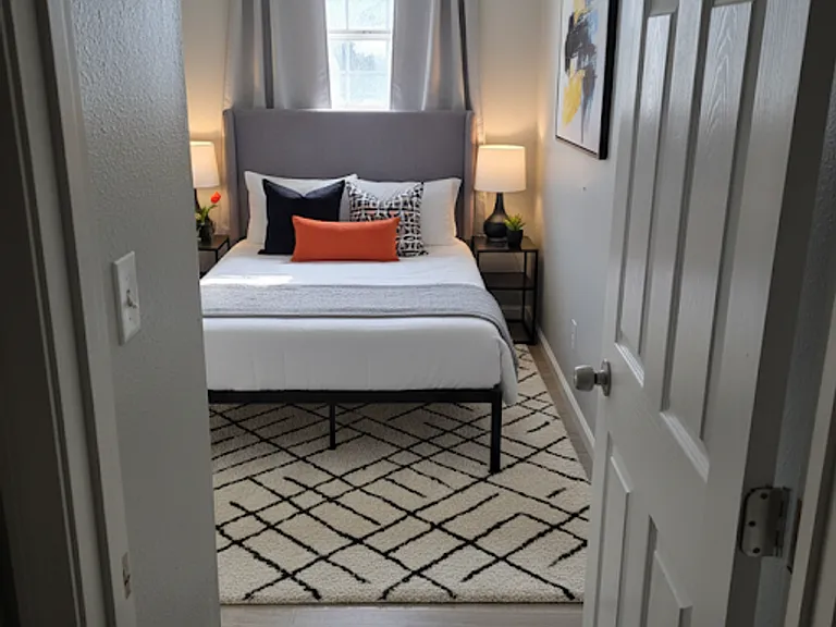 505 Oak St — Photo 3