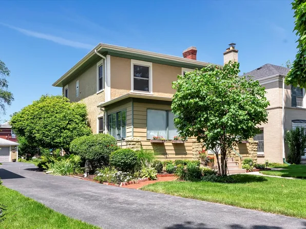(undisclosed Address), Chicago, IL 60643