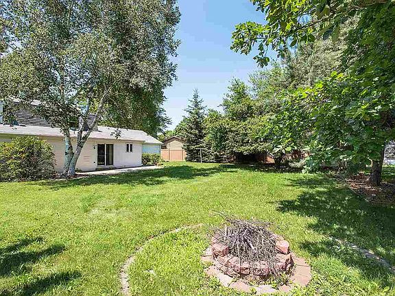 3rd image of 2151 Rachel Dr