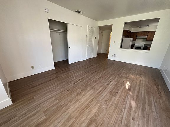3rd image of 1317 15th St APT 5