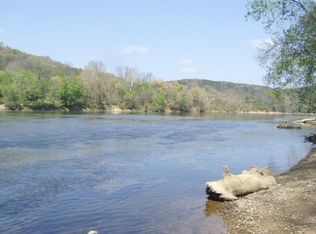 111 Chessman Ferry Rd, Calico Rock, AR 72519