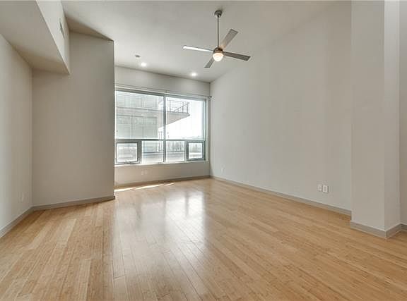 5th image of 728 Cannen John Ln