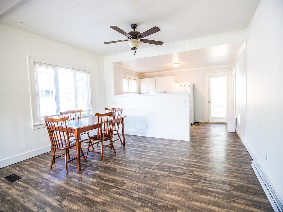 1st image of 522 E Park Ave #16920391