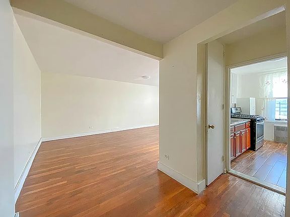 4th image of 257 Clarkson Ave #3C