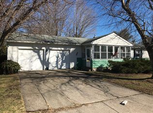 1003 W Geneva St, Egg Harbor City, NJ 08215