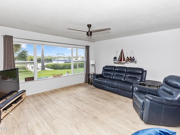 4th image of 1232 Harbour Point Dr