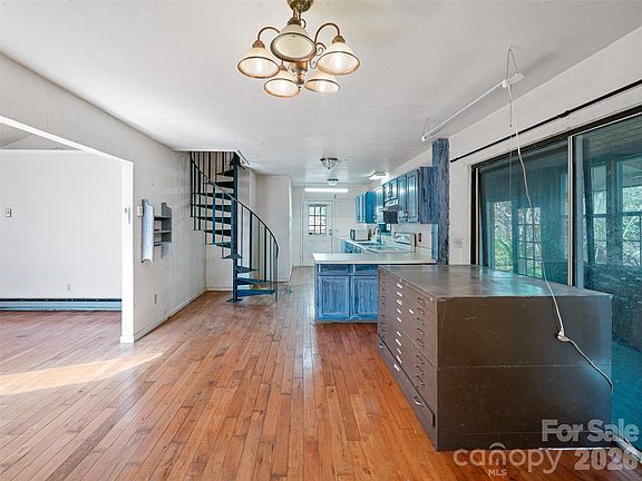 4th image of 966 Waites Hollifield Rd