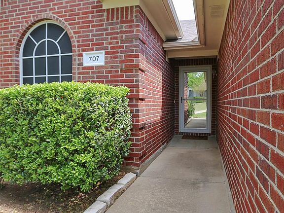 2nd image of 707 Auburndale Dr