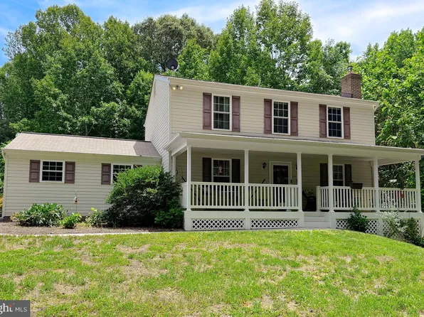 290 Chapel Hills Dr, Prince Frederick, MD 20678