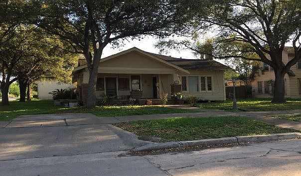 1st image of 429 E Kenedy Ave