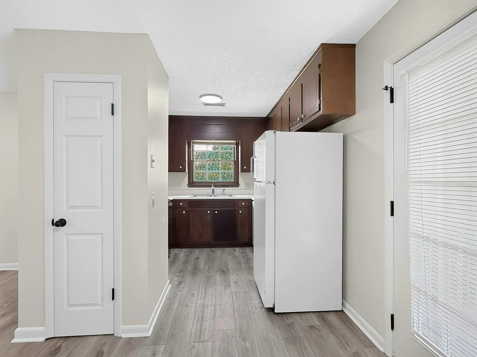 6209 Friar Tuck Drive Northwest, Unit C — Photo 4
