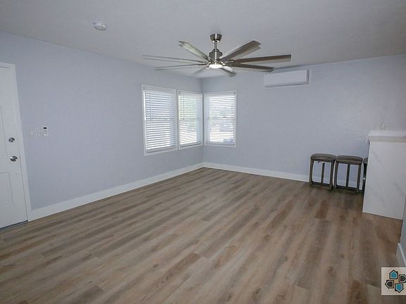 3rd image of 5535 Potomac St