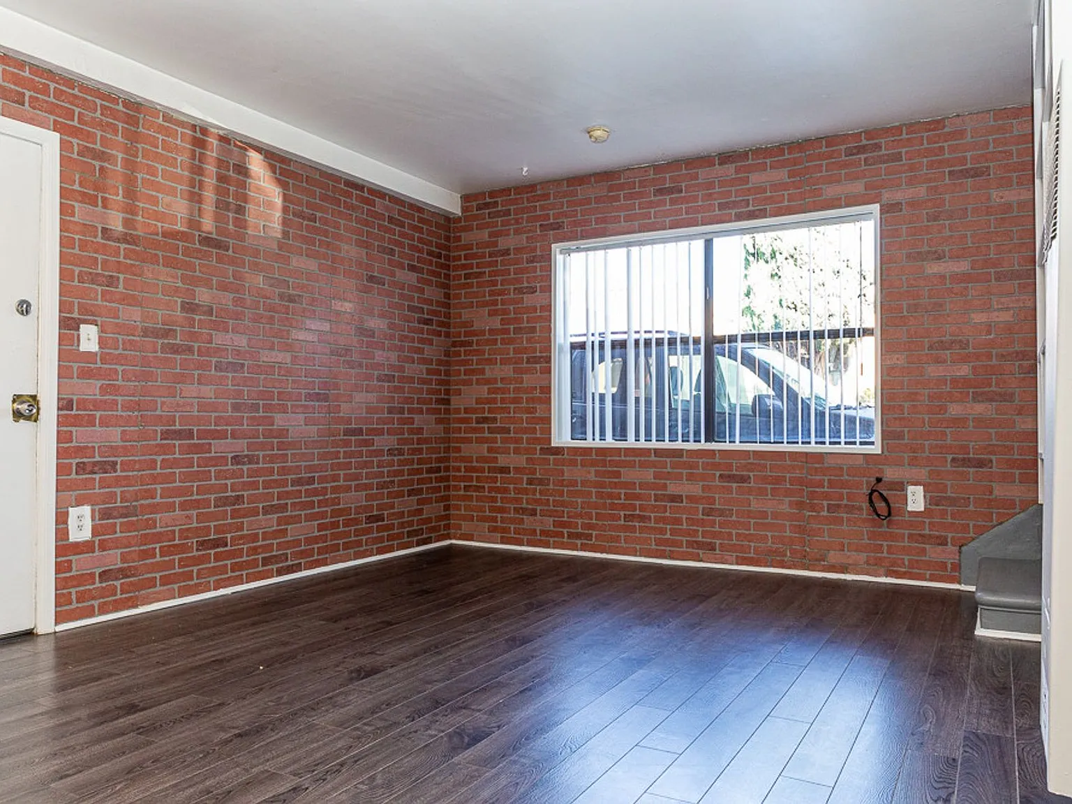 Townhome style apartments in up-and-coming Virgil Village with parking! — Photo 4