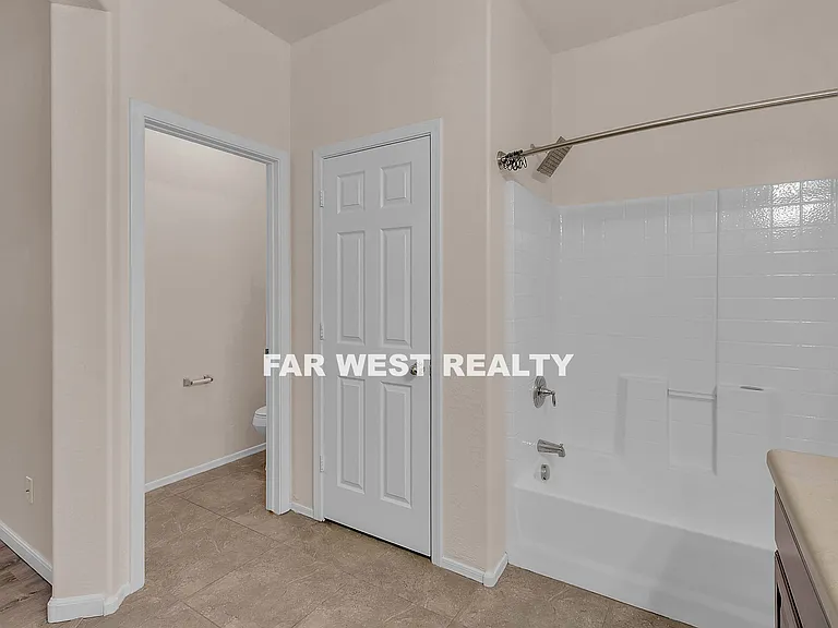 8225 N Whistling Acres Way — Photo 21