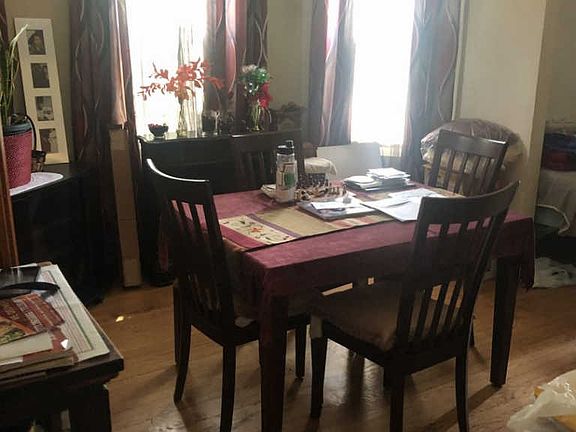 2nd image of 501 N Leamington Ave