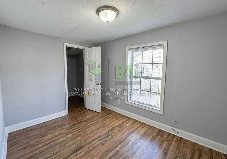 204 E Crovat St — Photo 9