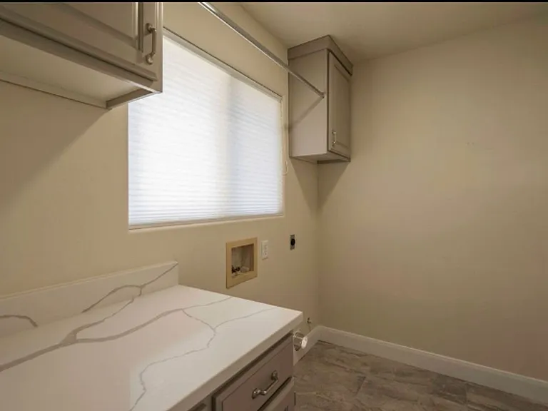 2349 S Legacy Dr — Photo 11