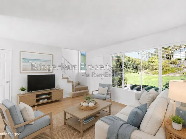 3550 Sandpiper Pl, Oceanside, CA 92056