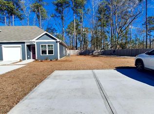 1608 Bellamy Place Dr, Leland, NC 28451