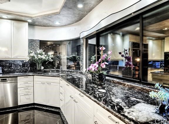 5th image of 16242 Wayfarer Ln