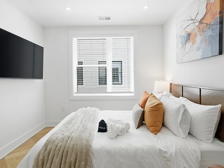 1124 Florida Ave NE #203 — Photo 21