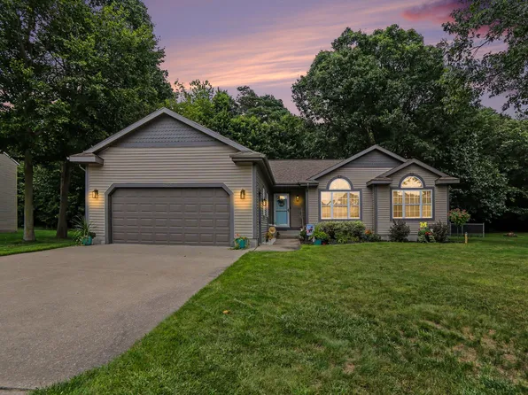 3672 Whispering Woods Dr, Muskegon, MI 49444