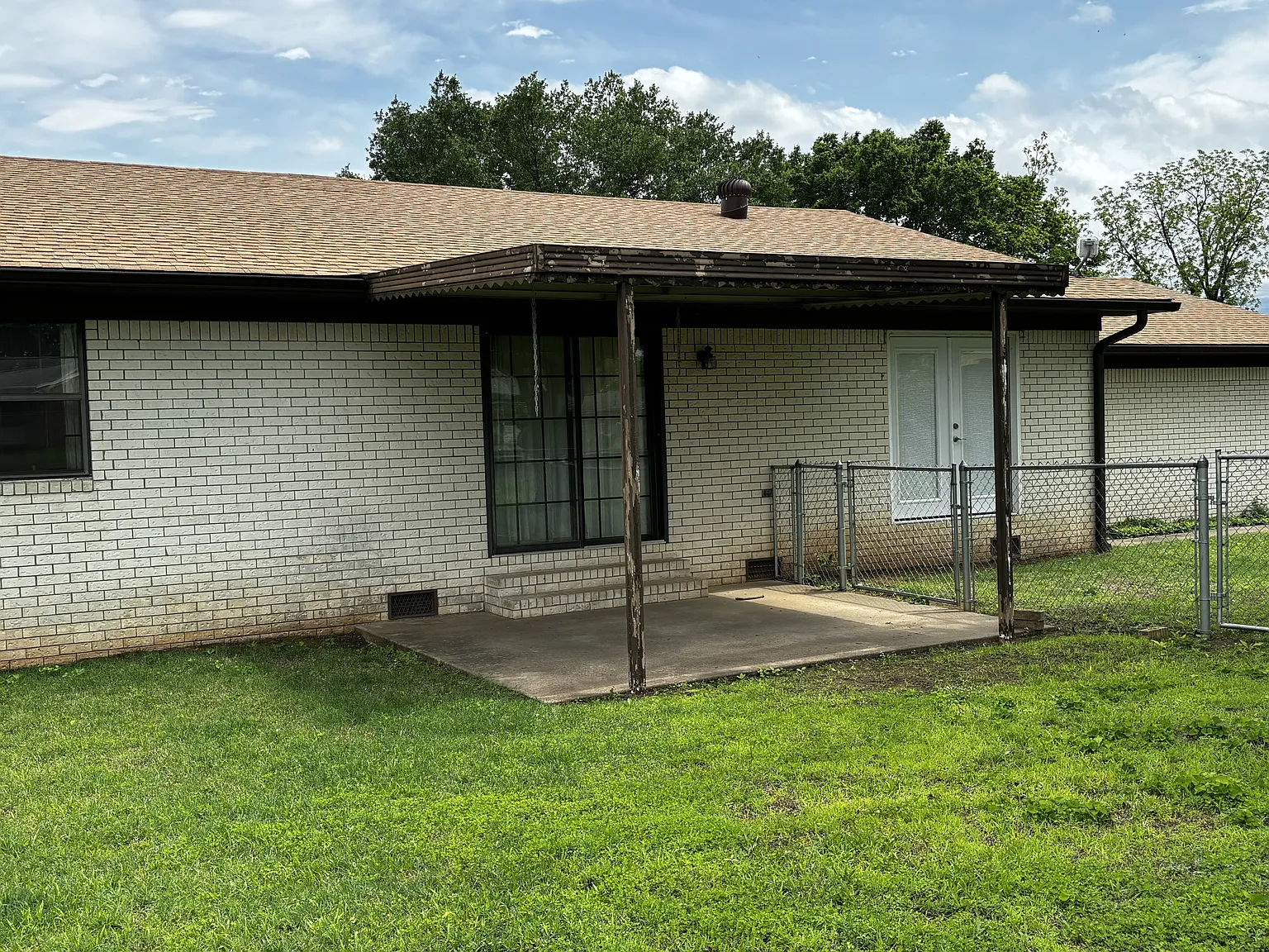 307 N 5th St, Ozark AR - 1 — Photo 4