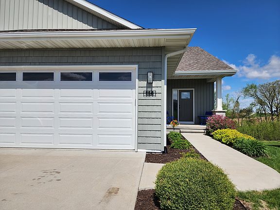 2nd image of 114 Dogwood Ln