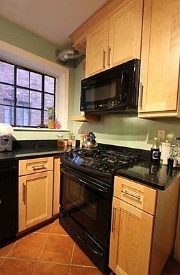4th image of 100 Sewall Ave #33