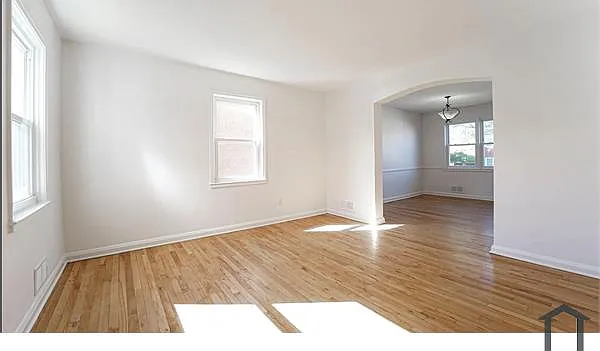 3 bed, 1260 sqft, $3,000 — Photo 3